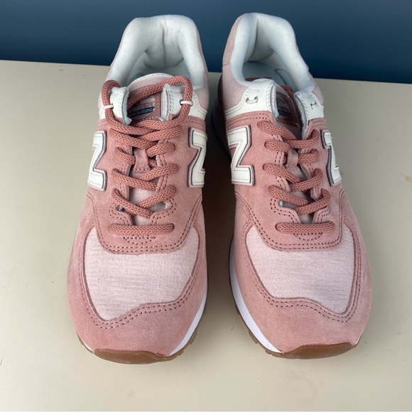 Women’s new balance 574 classic sneakers pink size 9 - Picture 3 of 8